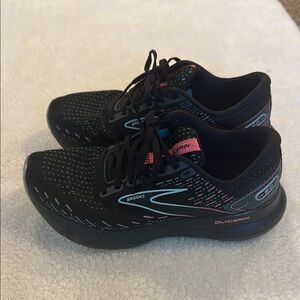 Brooks Black and Pink Running Shoes